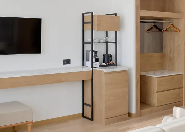 Plazhi San Pietro Hotels